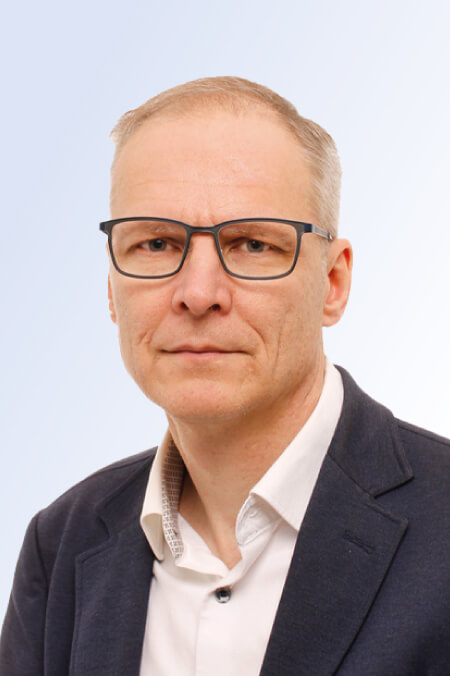 Novum Oy - Yhteystiedot henkilökuva